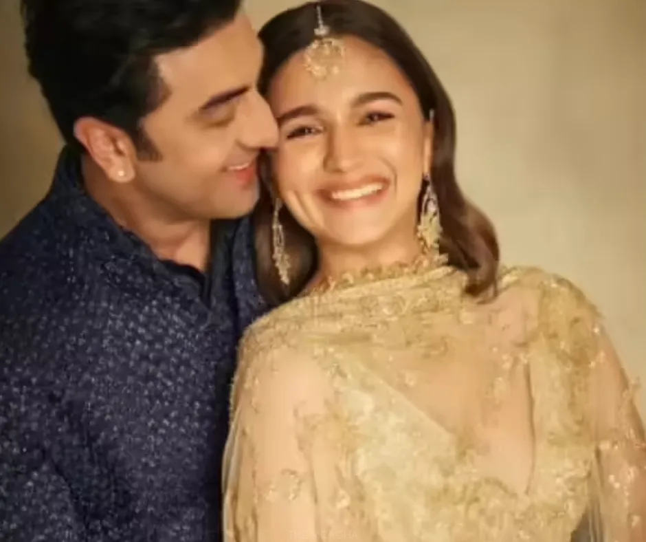 Alia Bhatt and Ranbir Kapoor: A Grand Celebration of Their New Home (photo 2)