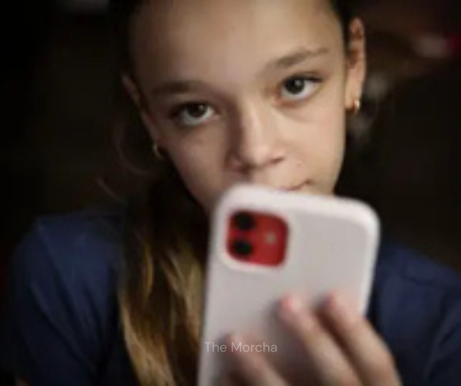 Worn Down by Worry: Parents, Social Media, and Australia’s Youth Ban — A Global Perspective 1 Australia’s social media ban